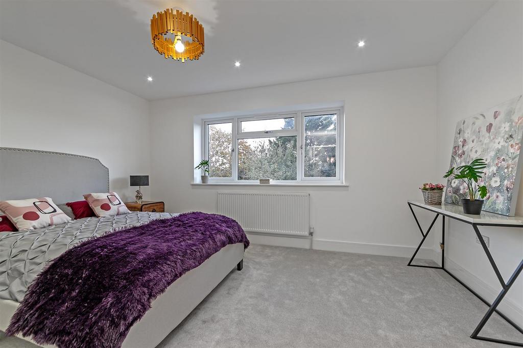 23a Oldfield Way-31.jpg