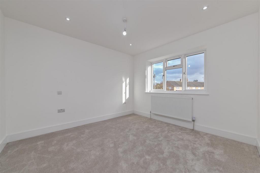 23a Oldfield Way-37.jpg