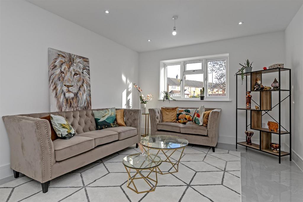 23a Oldfield Way-14.jpg