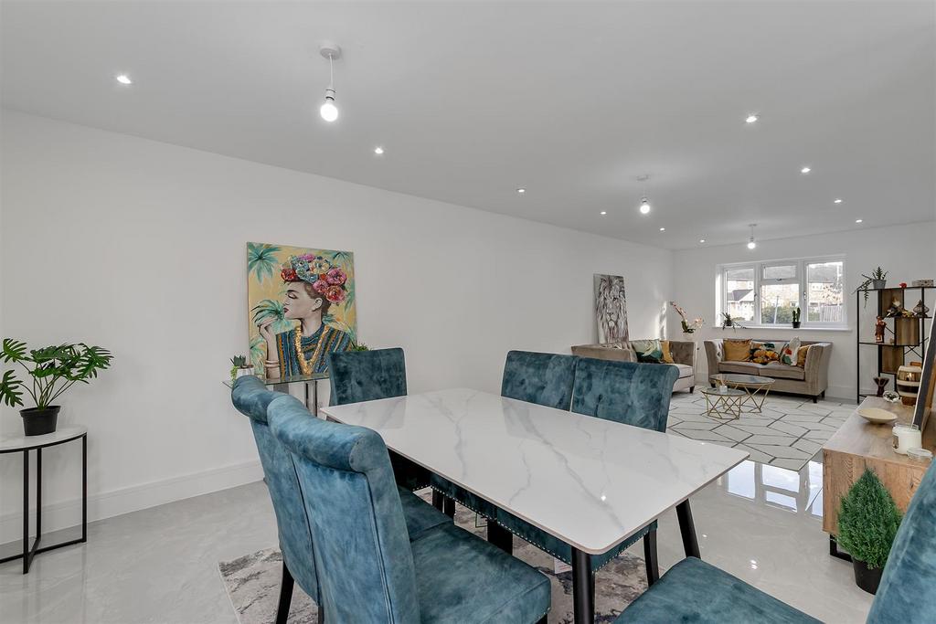 23a Oldfield Way-20.jpg