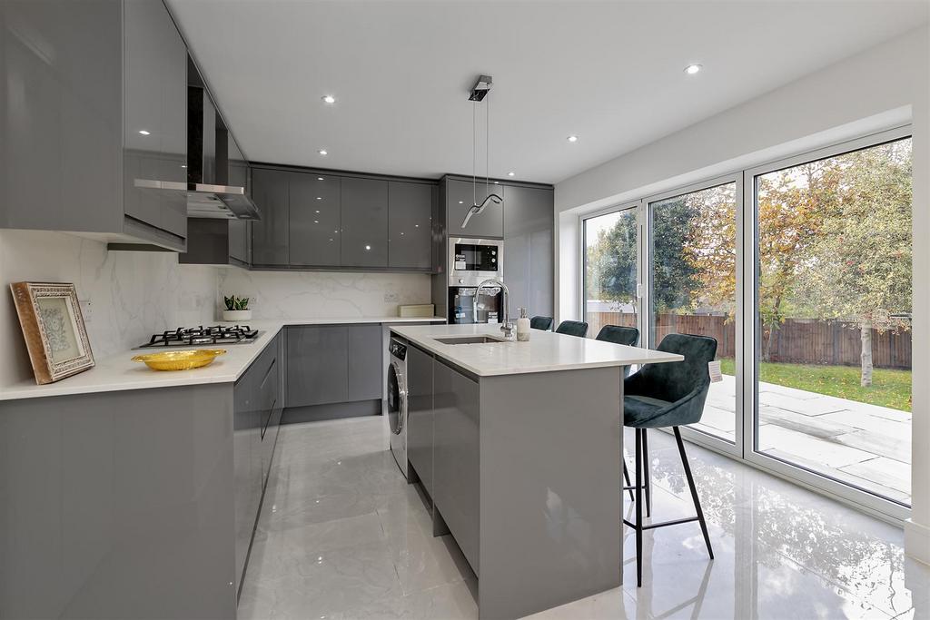 23a Oldfield Way-23.jpg