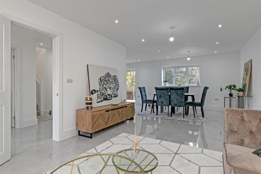 23a Oldfield Way-16.jpg