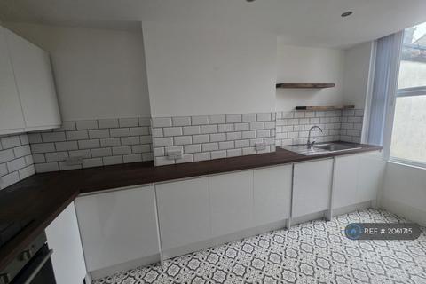 2 bedroom flat to rent, Waterloo, Liverpool, L22