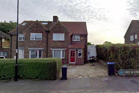 4 bedroom semi-detached house to rent, Coleridge Road, Croydon, CR0