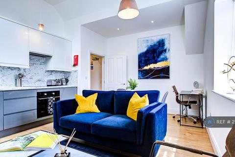1 bedroom flat to rent, Dukes Avenue, New Malden, KT3