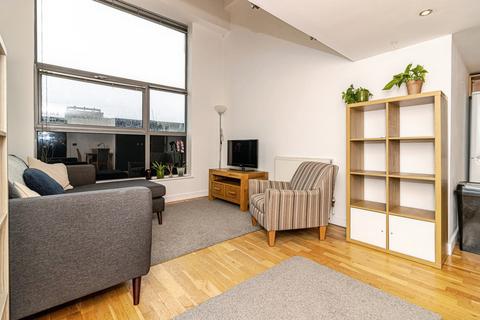 1 bedroom penthouse to rent, Henry Street, Greater Manchester M4