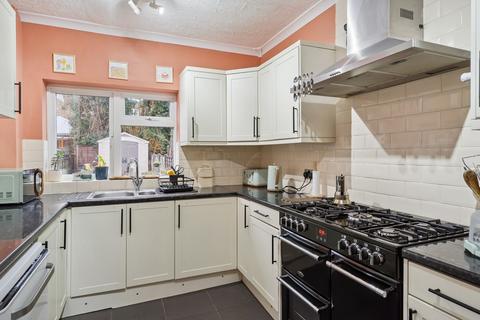 3 bedroom terraced house for sale, Sandringham Road, North Watford, WD24