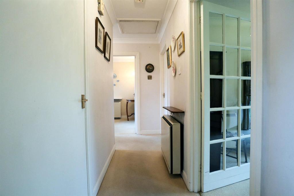 Hallway.jpg