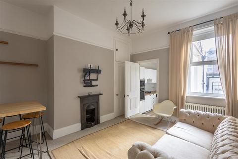 2 bedroom flat to rent, Sandringham Road, Gosforth, Newcastle upon Tyne