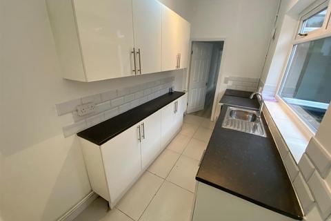 2 bedroom terraced house to rent, Simpson Street, Stoke on Trent
