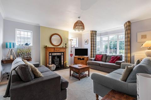 4 bedroom detached house for sale, Bluebridge Road, Brrookmans Park, AL9