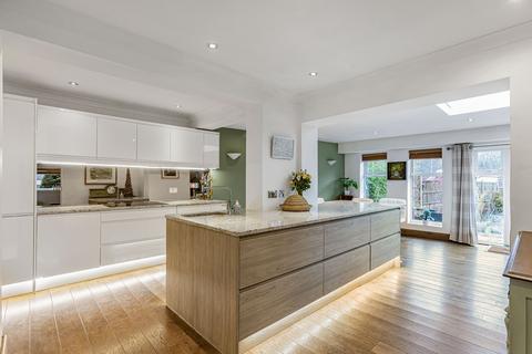4 bedroom detached house for sale, Bluebridge Road, Brrookmans Park, AL9