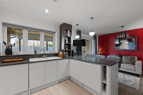 5 bedroom detached house for sale, Heathcote, Tadworth KT20