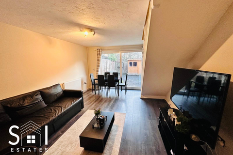 undefined, Briarwood Close, Feltham, TW13 4QL