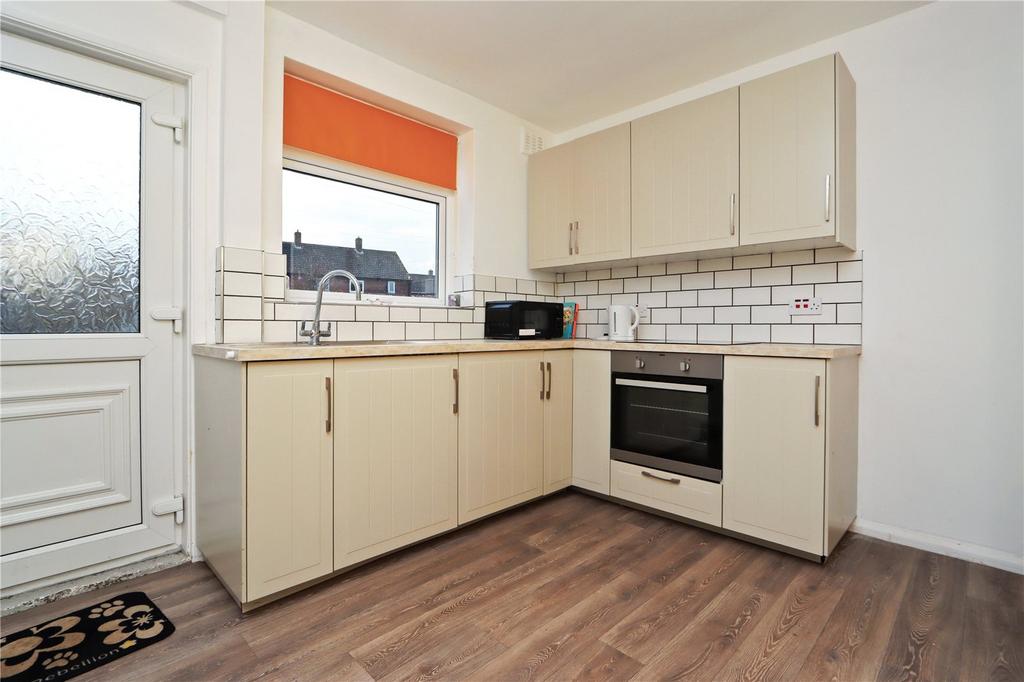 Kitchen Pic 1