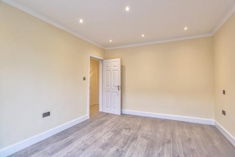 4 bedroom terraced house for sale, Queensbury Road, London