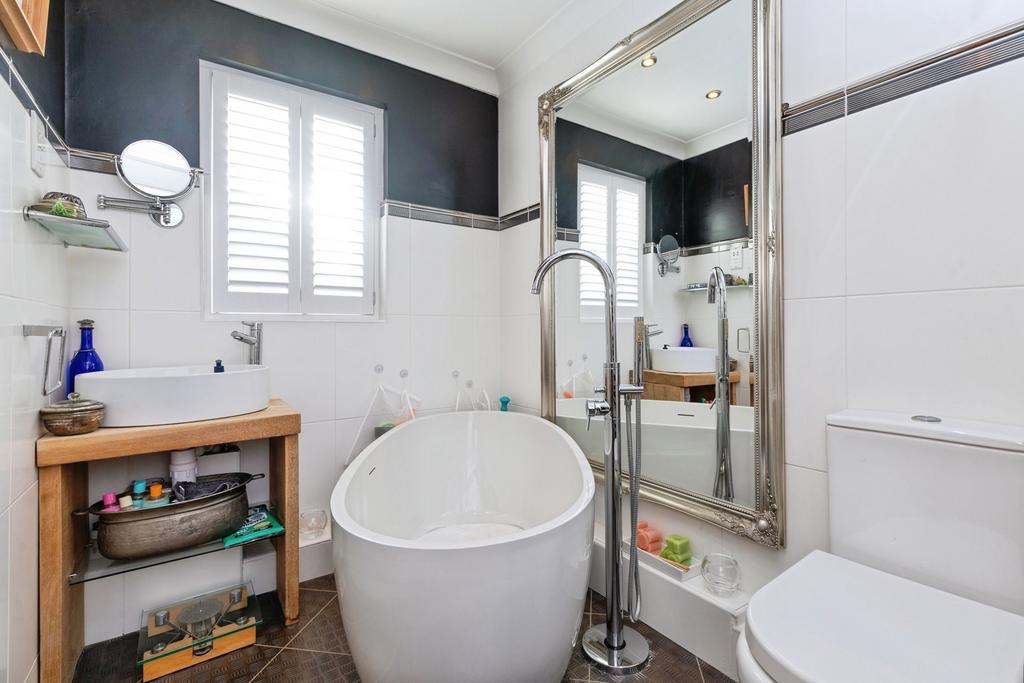 Main Bathroom