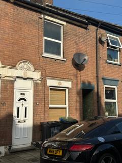 3 bedroom terraced house to rent, Ridgway Road, Luton LU2