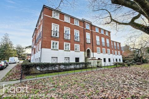 2 bedroom apartment for sale, Circular Road South, Colchester