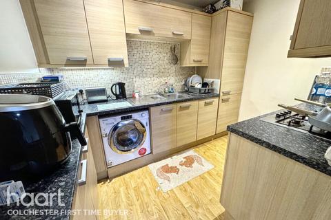 2 bedroom apartment for sale, Circular Road South, Colchester