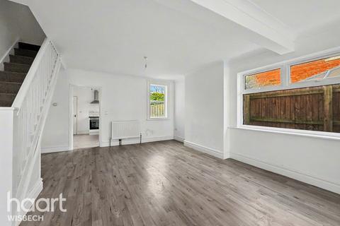 3 bedroom semi-detached house for sale, Colvile Road, Wisbech