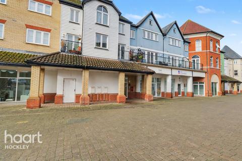 2 bedroom flat for sale, Roche Close, Rochford