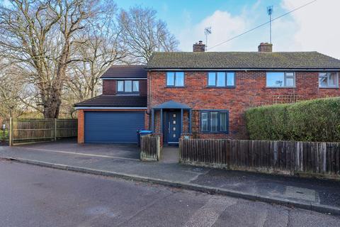 4 bedroom semi-detached house for sale, Manor Road, Burgess Hill, RH15