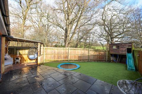 4 bedroom semi-detached house for sale, Manor Road, Burgess Hill, RH15