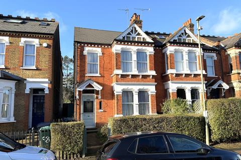 3 bedroom end of terrace house for sale, Crescent Road, Barnet EN4