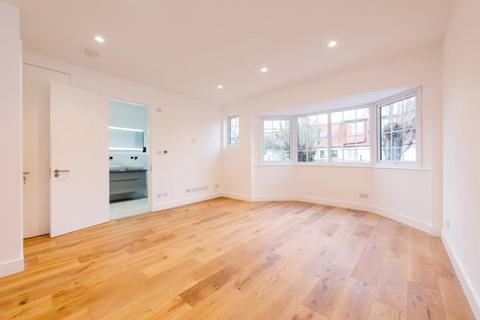 4 bedroom detached house for sale, Dingwall Gardens, Temple Fortune, London, NW11