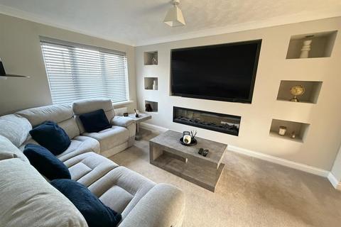 4 bedroom house for sale, Wadham Court, Daventry