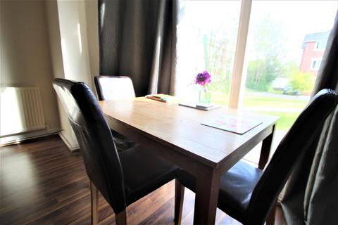 2 bedroom apartment to rent, North Hill Road, Headingley, Leeds, LS6 2EN
