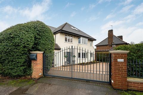 5 bedroom detached house for sale, Canons Close, Radlett