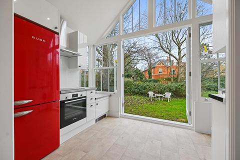 1 bedroom flat to rent, North Common Road, Ealing