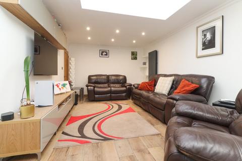 3 bedroom bungalow for sale, Park Avenue, Birchington, CT7