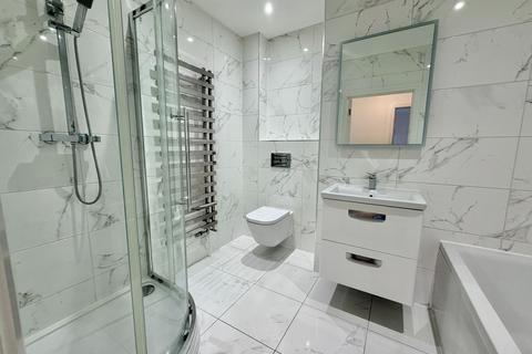 2 bedroom flat for sale, Livvy Dean Court, St. Margarets Close, Torquay