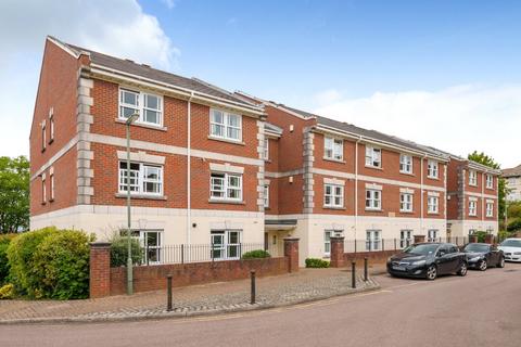 1 bedroom flat for sale, St. Lukes Square, Surrey GU1