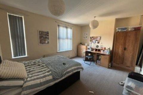 undefined, Park Avenue, West Bridgford, Nottingham, Nottinghamshire, NG2