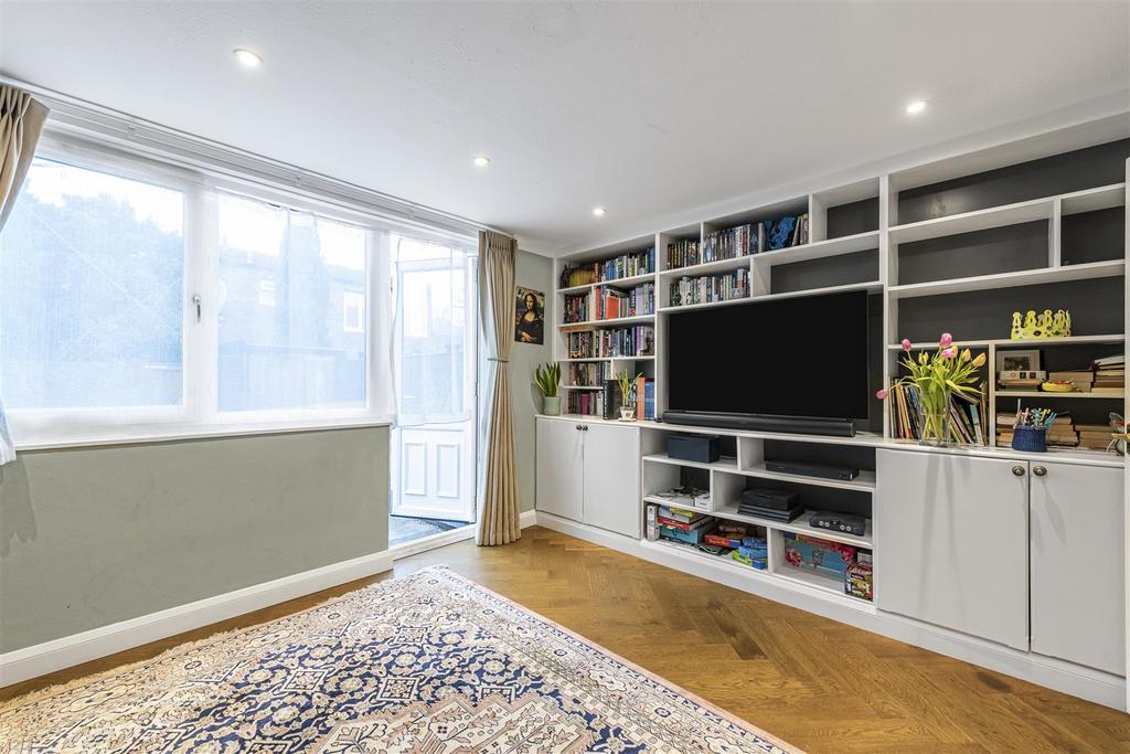James anderson - 13 arabella dr  7 .jpg
