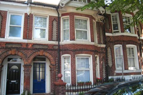 3 bedroom ground floor maisonette to rent, Hartington Road, Brighton BN2
