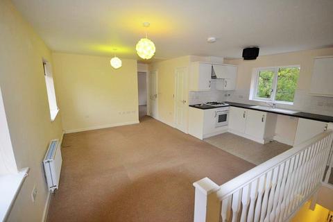 2 bedroom flat to rent, Carltonwood Close,