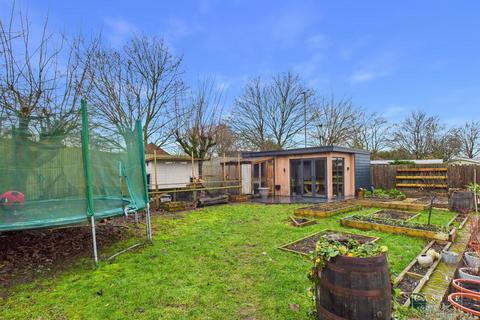 4 bedroom detached bungalow for sale, Hawthorn Crescent, Burbage, Hinckley