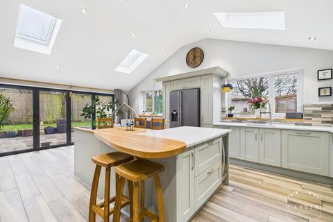 4 bedroom detached bungalow for sale, Hawthorn Crescent, Burbage, Hinckley