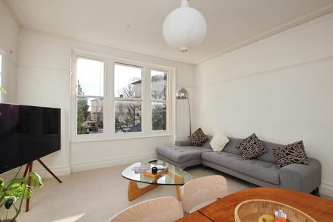 3 bedroom flat to rent, Blenheim Road, Bristol BS6