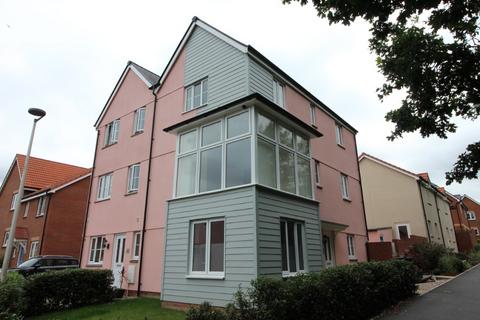 4 bedroom semi-detached house to rent, Meadow Lane, Cranbrook, EX5