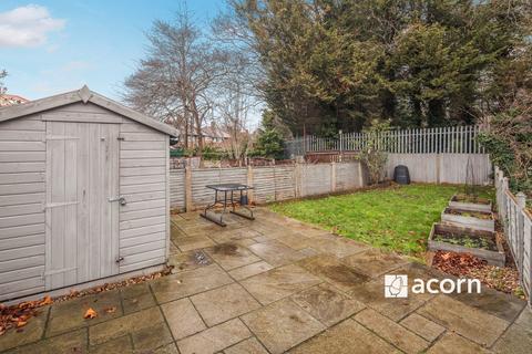 2 bedroom maisonette to rent, Meadowview Road Catford SE6