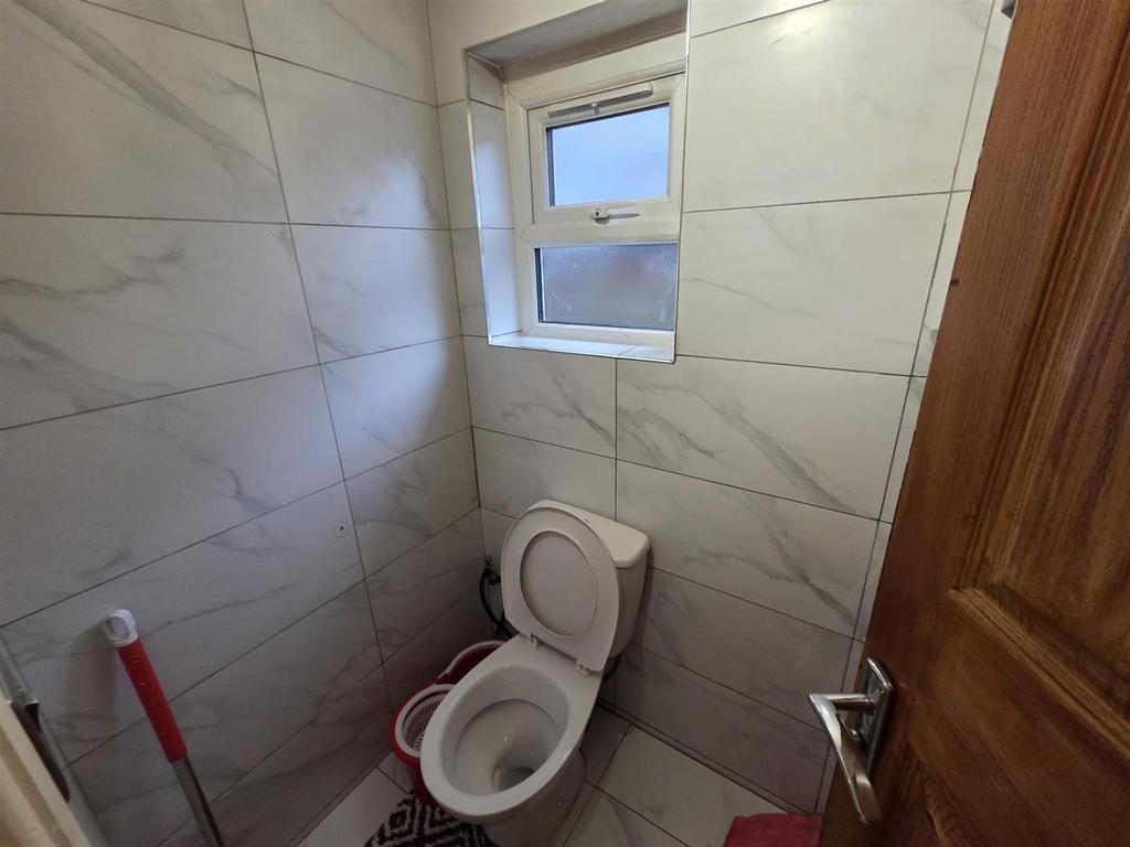 29 Jaffray road 7.jpeg
