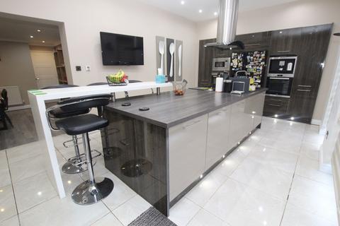 5 bedroom detached house for sale, St. Wilfreds Drive, Rochdale OL12