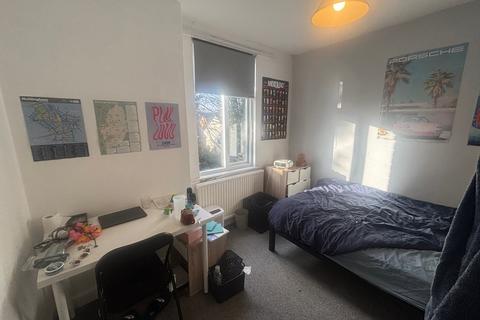 6 bedroom house to rent, Bute Avenue, Nottingham, Nottinghamshire, NG7