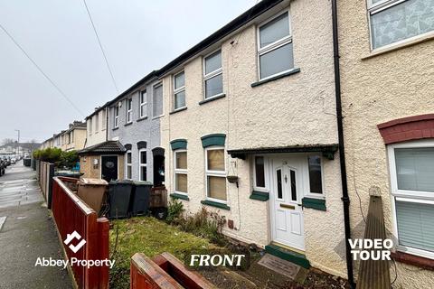 4 bedroom terraced house to rent, Whitecroft Road, Luton, LU2